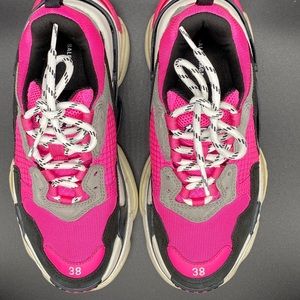 Balenciaga Triple S Size 38